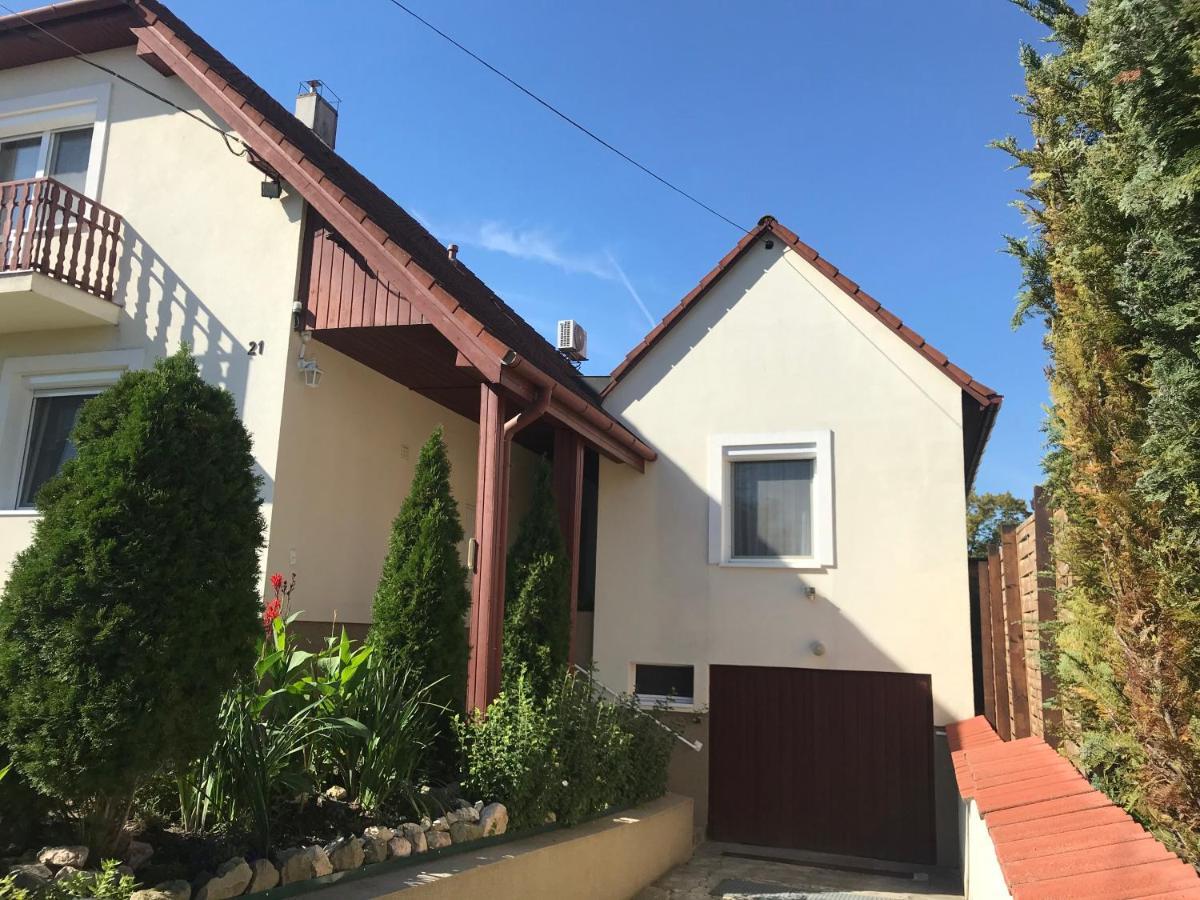 Apartman Tinasol Mosonmagyarovar Bagian luar foto
