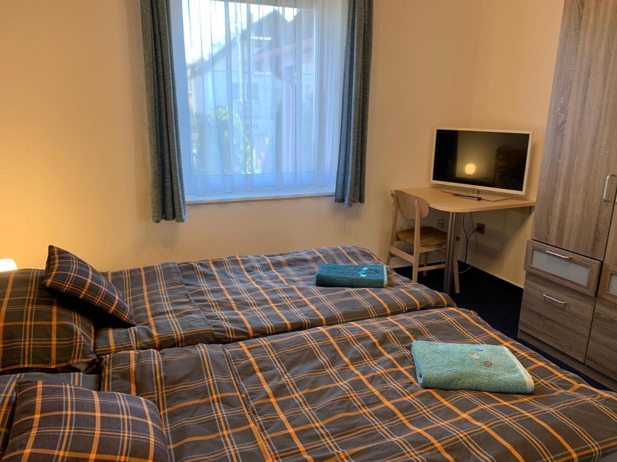 Apartman Tinasol Mosonmagyarovar Bagian luar foto
