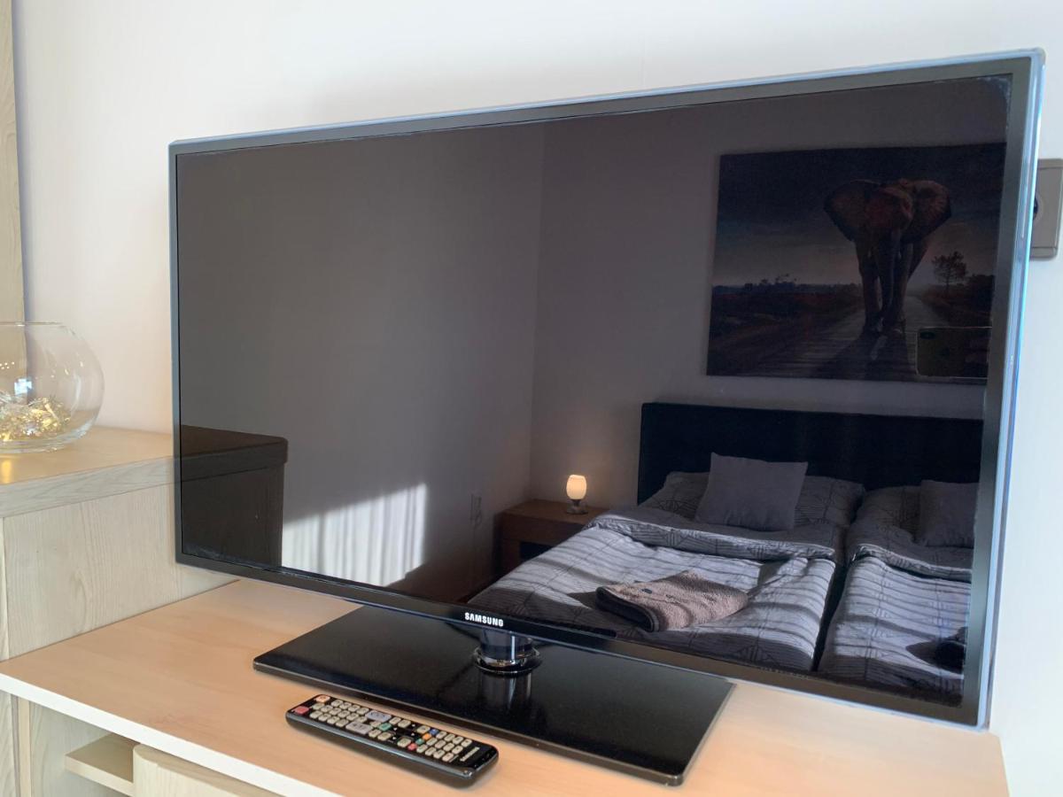 Apartman Tinasol Mosonmagyarovar Bagian luar foto